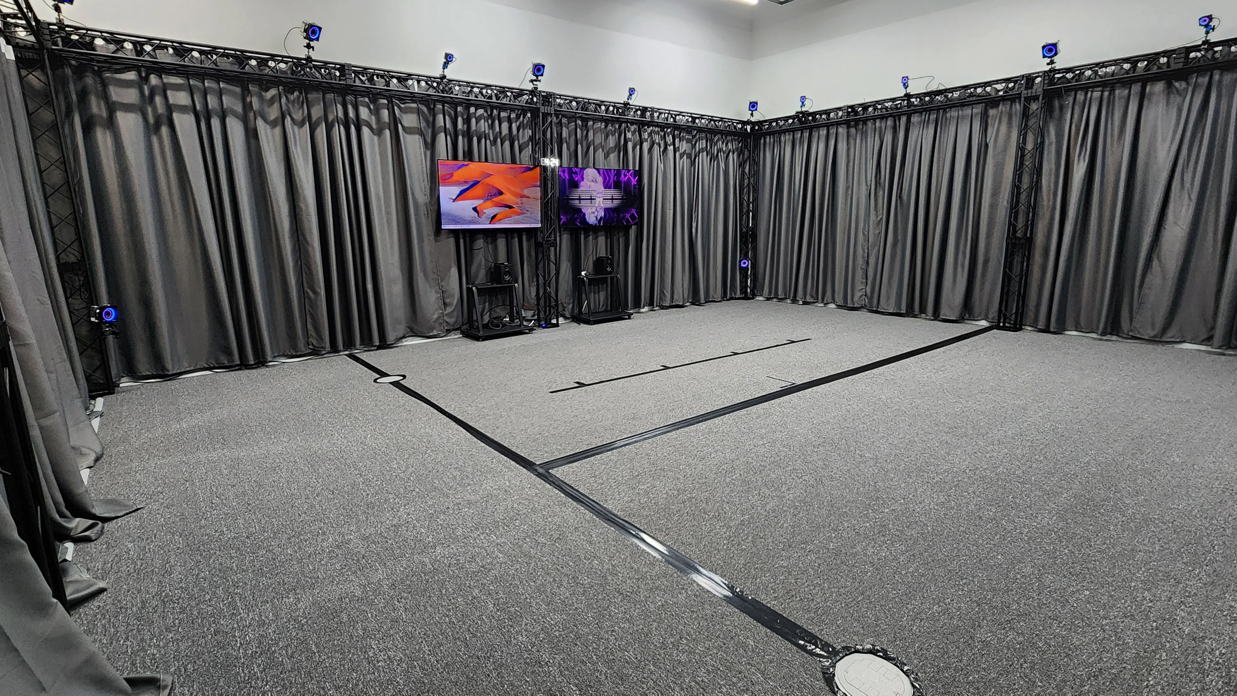 밍글 스튜디오 모션캡쳐 공간 전체 전경 004 - 완성된 모션캡쳐 스튜디오 전경